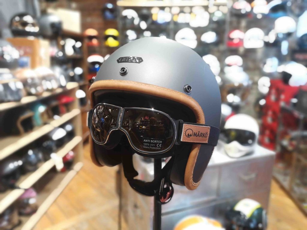 casque v&eacute;lo et moto